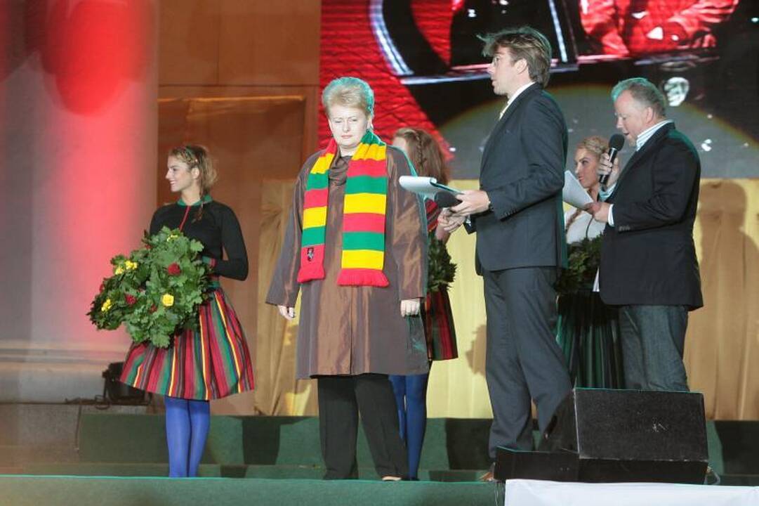 Lietuva didelėmis ovacijomis pasitiko olimpinius čempionus
