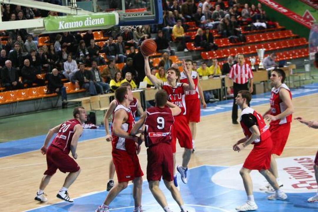 VDU krepšininkai apgynė LSKL čempionų vardus