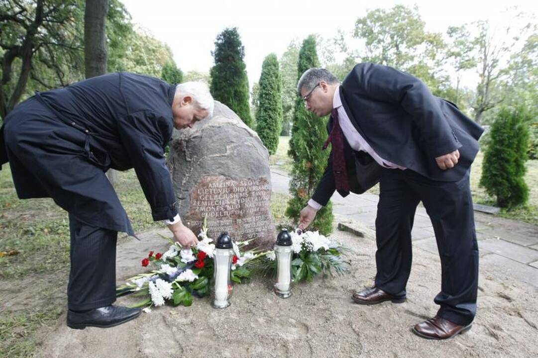Uostamiestyje prisimintos žydų genocido aukos, padėkota jų gelbėtojams