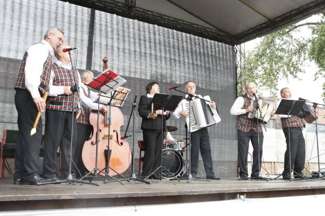 Bjaurus oras išvaikė prekybininkus