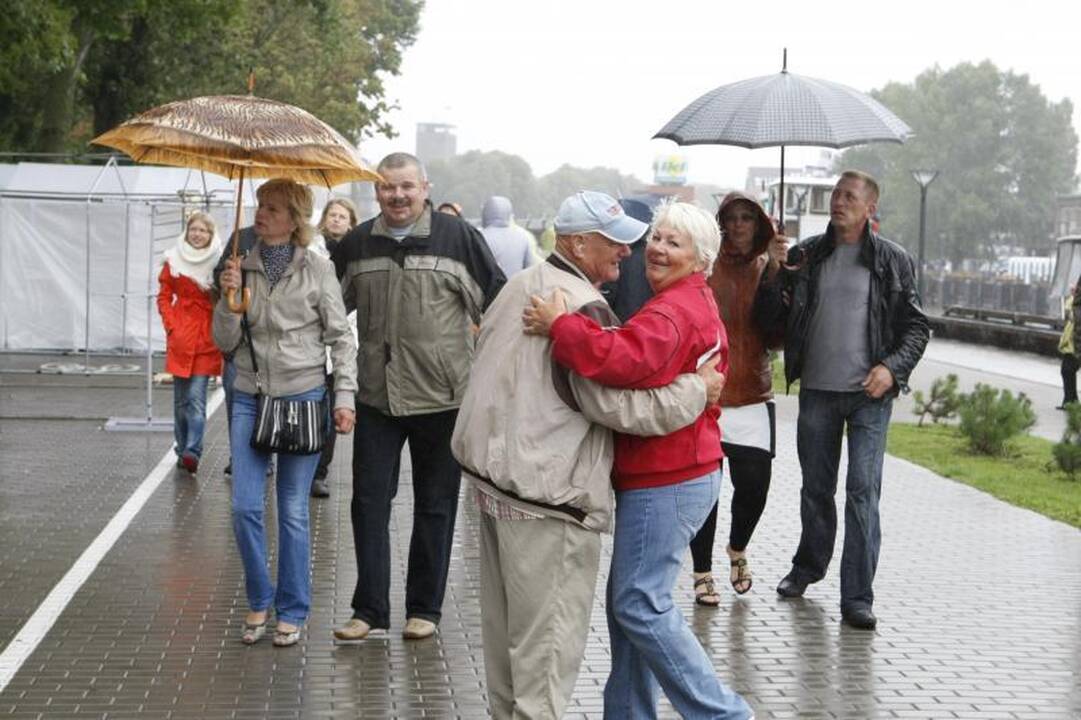 Bjaurus oras išvaikė prekybininkus