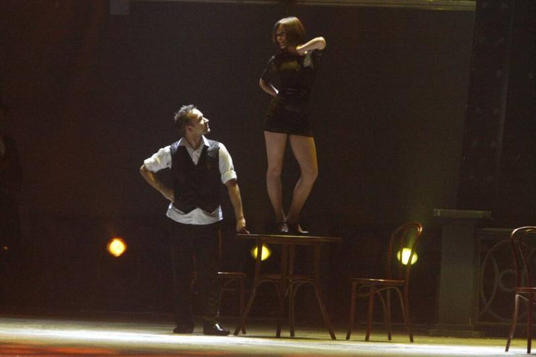 Ryškiaspalvis spektaklis ant ledo užbūrė klaipėdiečius