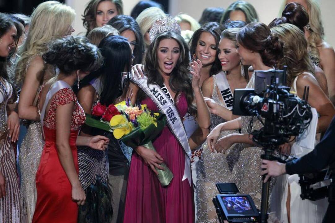 „Mis JAV 2012“ tapo 20-metė violončelininkė iš Rod Ailendo