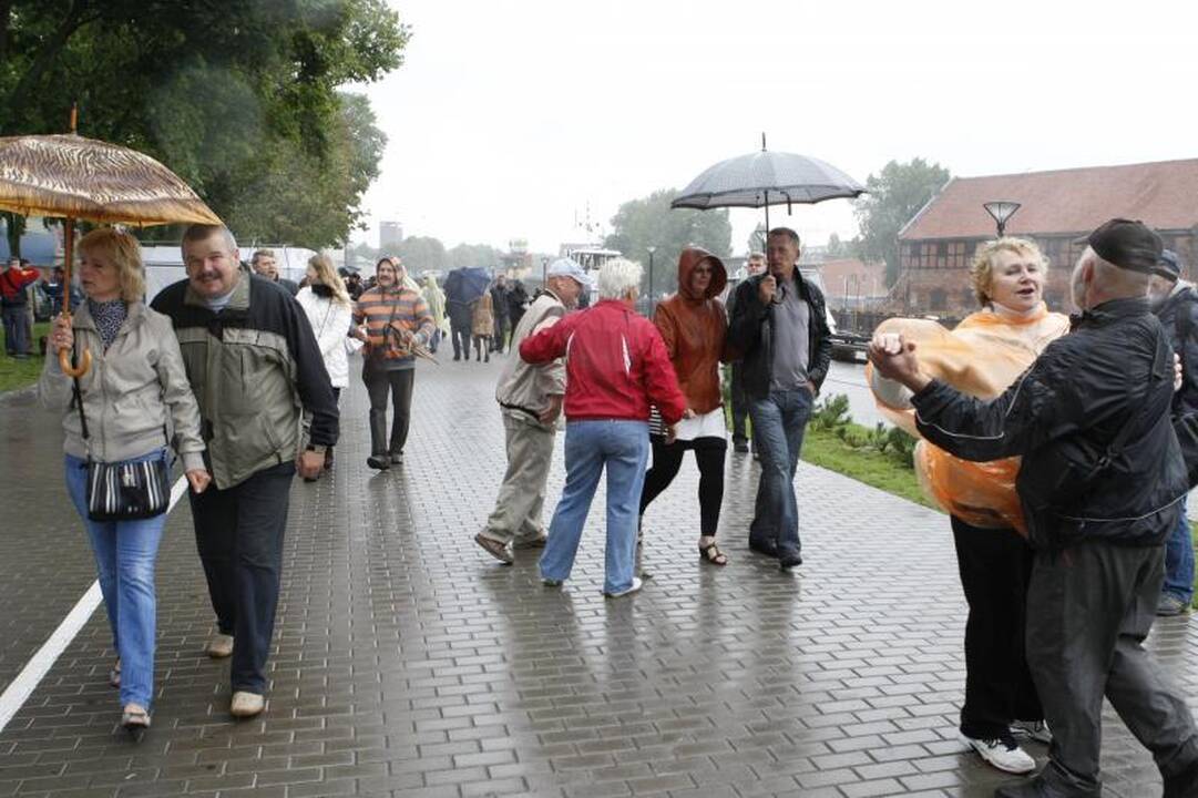 Bjaurus oras išvaikė prekybininkus