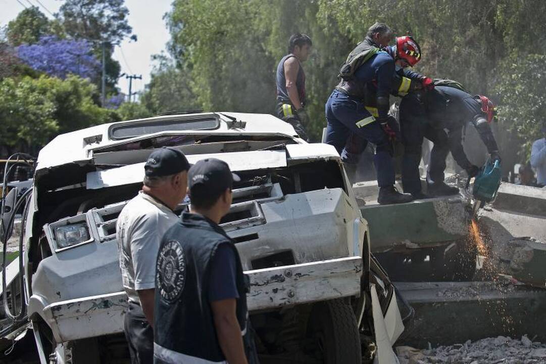 Meksikoje per galingą žemės drebėjimą sužeista 11 žmonių