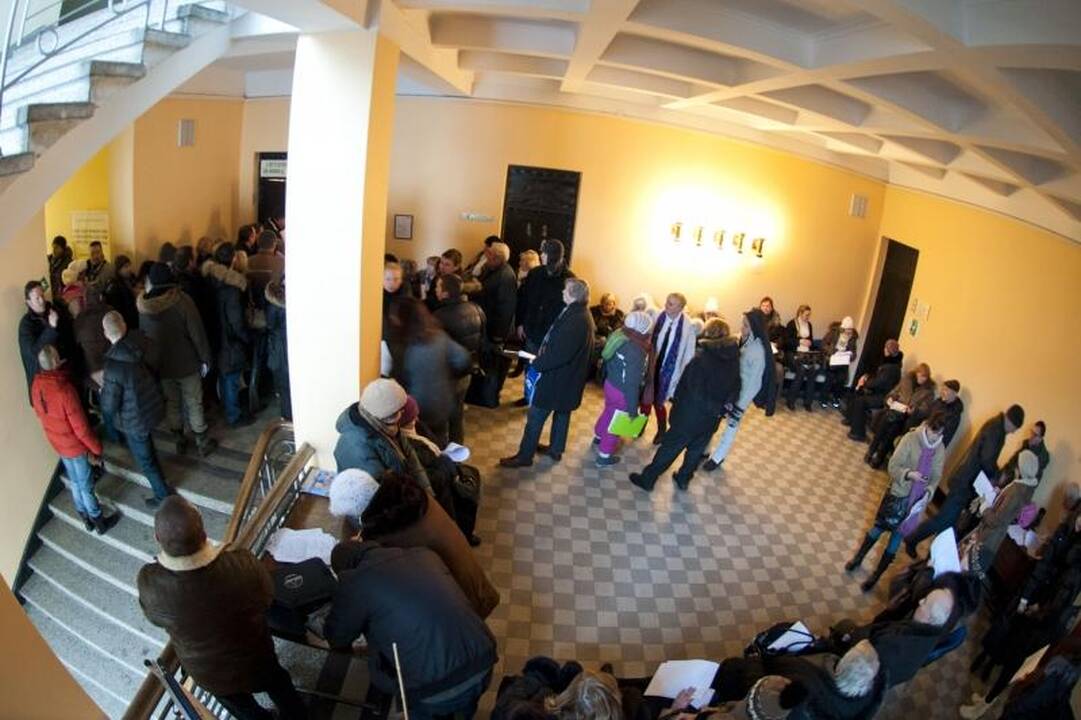 Kaune – akmens amžius? Norintieji prekiauti eilėje stovėjo per naktį 