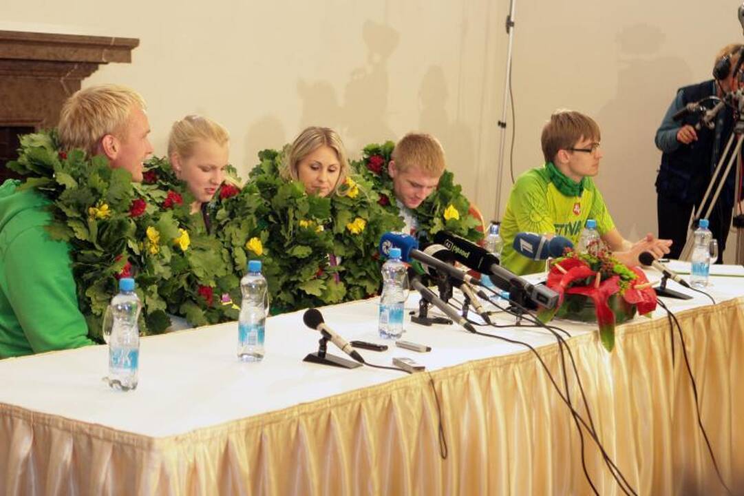 Lietuva didelėmis ovacijomis pasitiko olimpinius čempionus