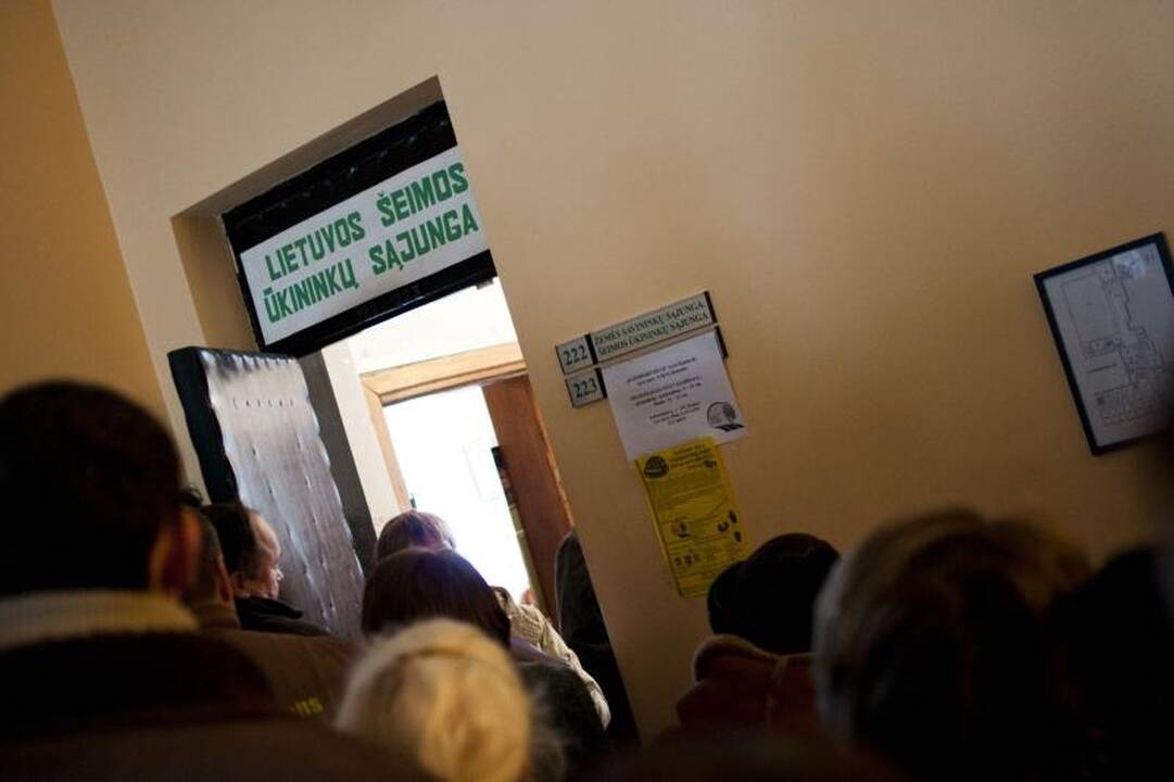 Kaune – akmens amžius? Norintieji prekiauti eilėje stovėjo per naktį 