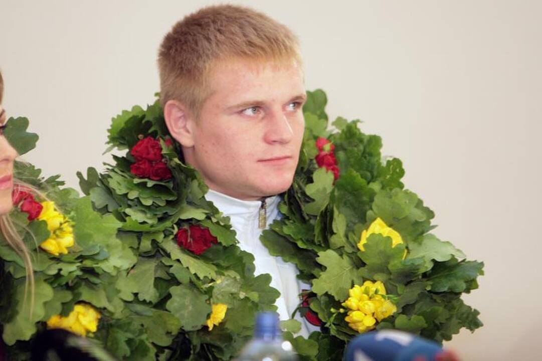 Lietuva didelėmis ovacijomis pasitiko olimpinius čempionus