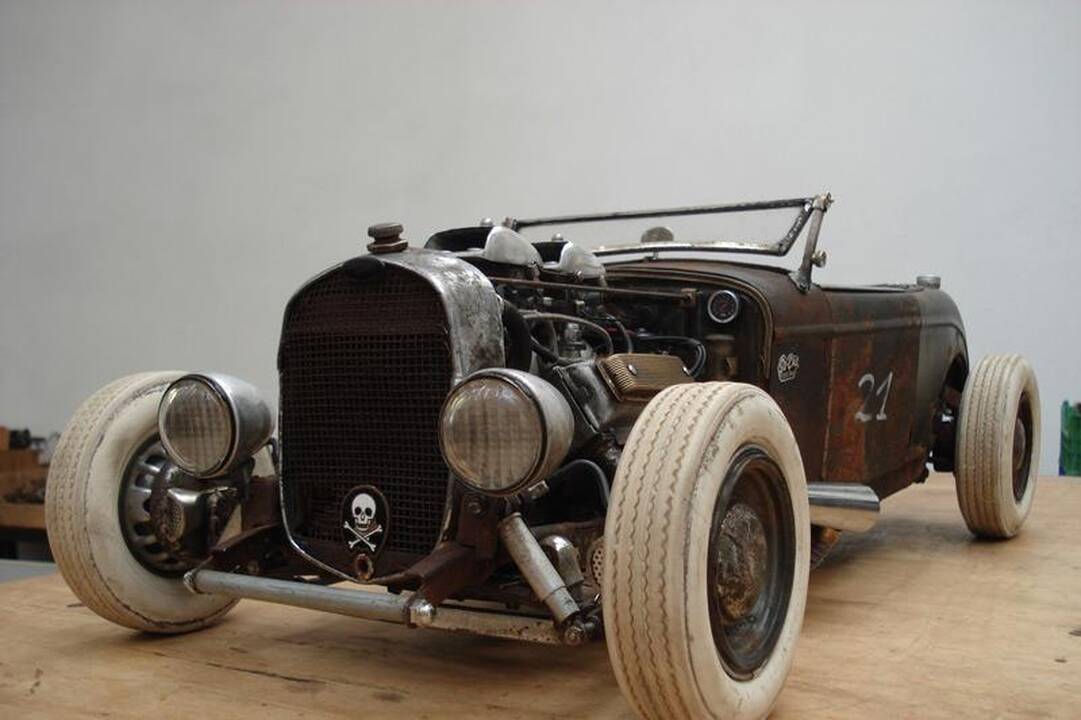 Vokiečio surūdijusi kolekcija - nuo „Porsche“ iki „Bugatti“