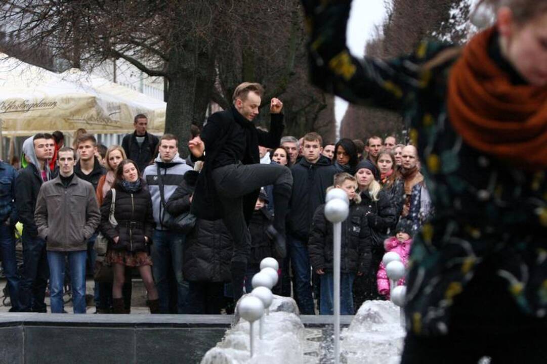 Lietuvos krepšinio rinktinė be vargo įveikė latvius