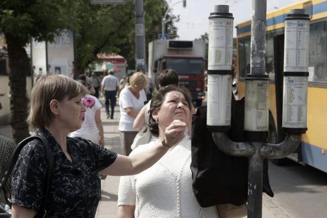 Nauja keleivių laipinimo tvarka Vilniuje prigyja sunkiai 