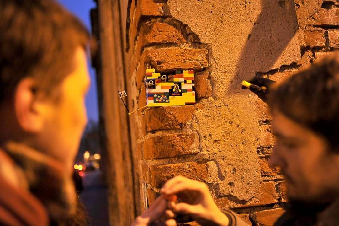Studentai miesto bėdas sprendžia linksmai