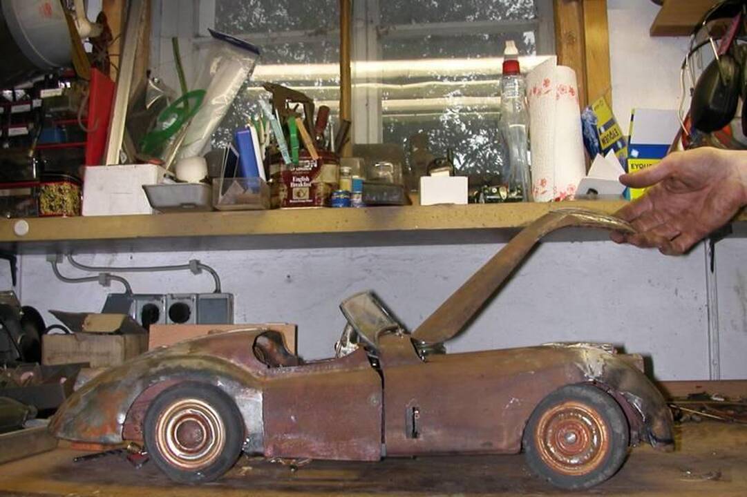 Vokiečio surūdijusi kolekcija - nuo „Porsche“ iki „Bugatti“