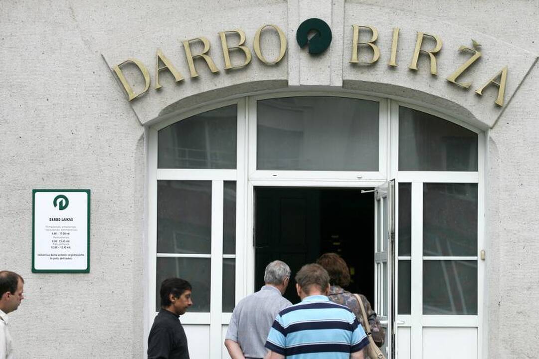 Pradėtas ikiteisminis tyrimas dėl buvusio Darbo biržos vadovo veiklos 