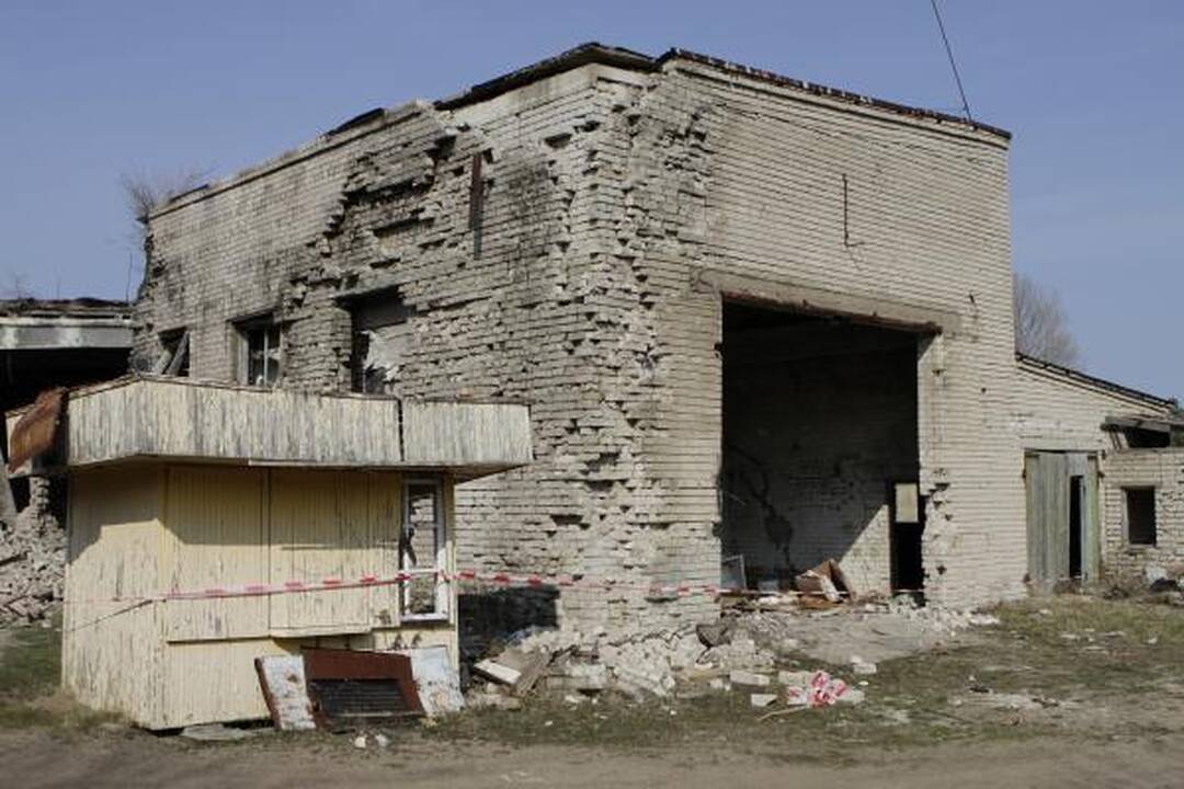 Šventojoje po griuvėsiais žuvo žmogus (papildyta)