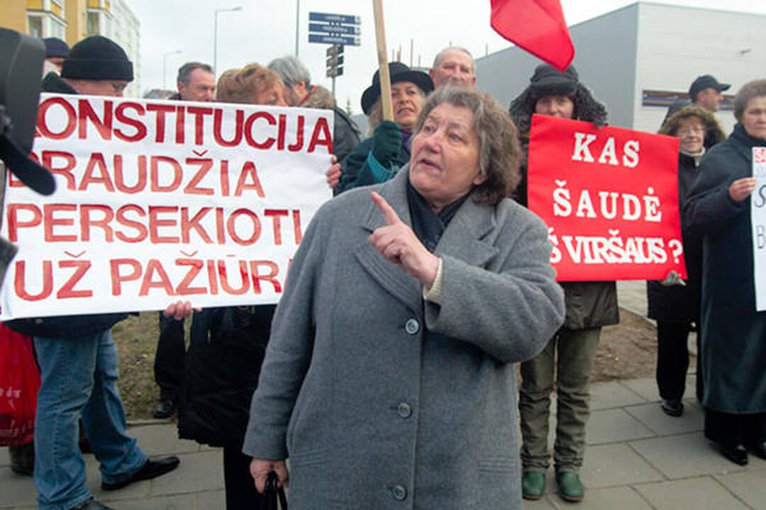 A.Paleckio bylą nagrinėjantis teismas nutarė prašyti medžiagos iš Sausio 13-osios bylos