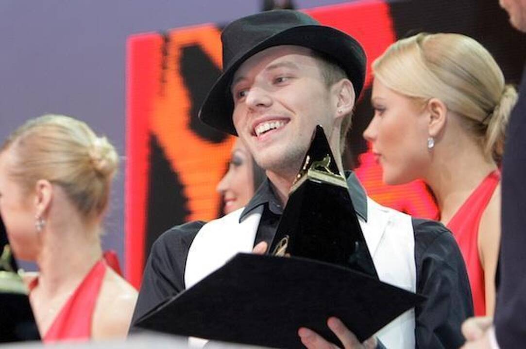 Sasha Son pristatė vaizdo klipą