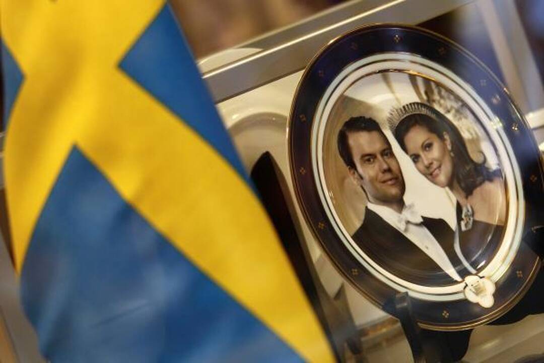 Stokholmas švenčia karališkosios poros jungtuves 