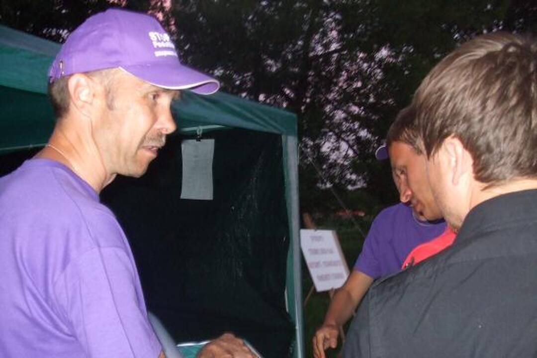 Pareigūnai D.Kedžio šalininkams pasitraukti neliepė 