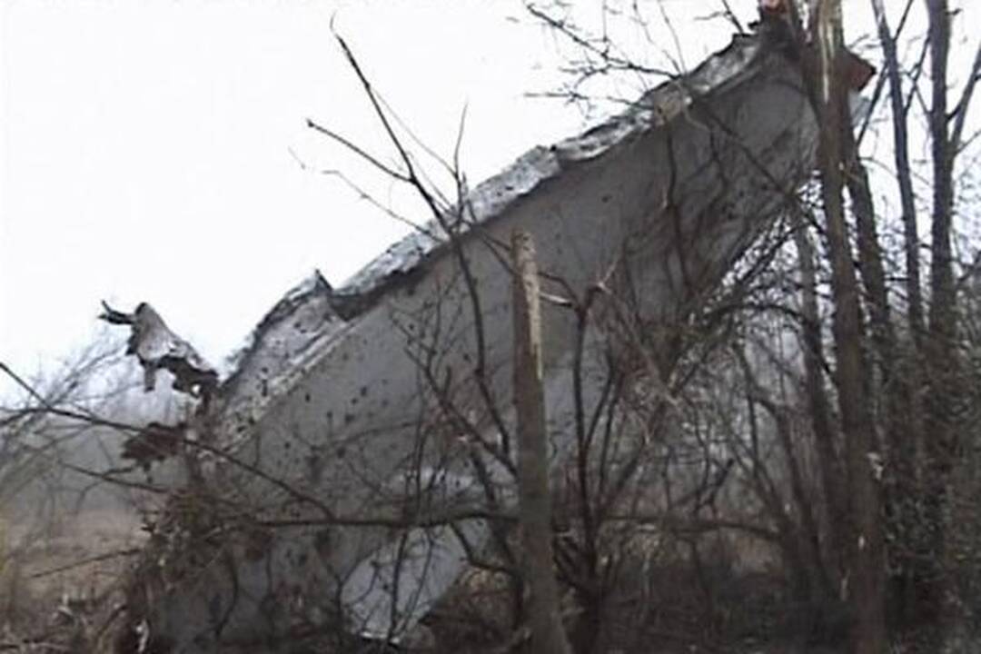 Lenkijoje – bandymai pasipelnyti iš prezidento žūties
