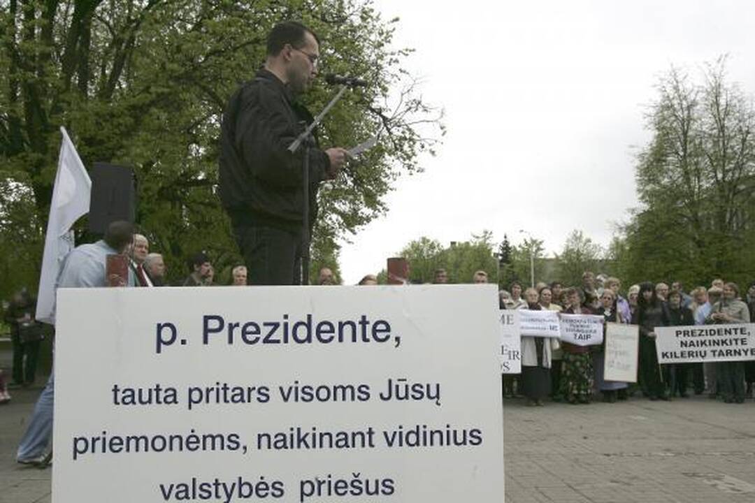 D.Kedžio šalininkai buriasi į susivienijimą