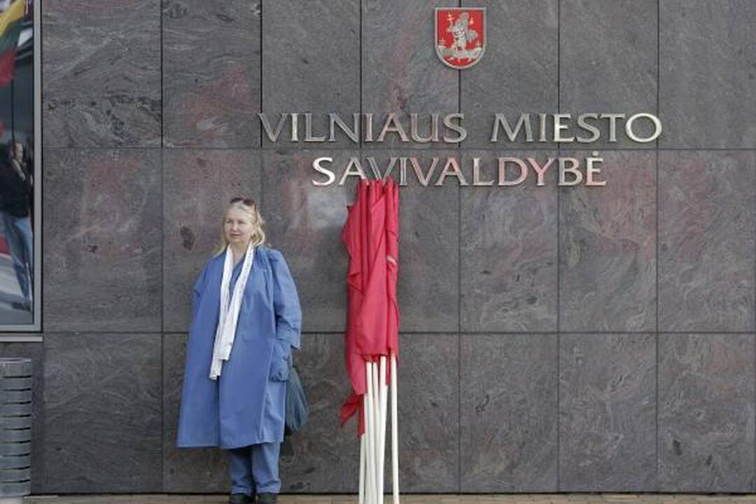 A.Paleckio pikete - rusiškų dujų kvapas