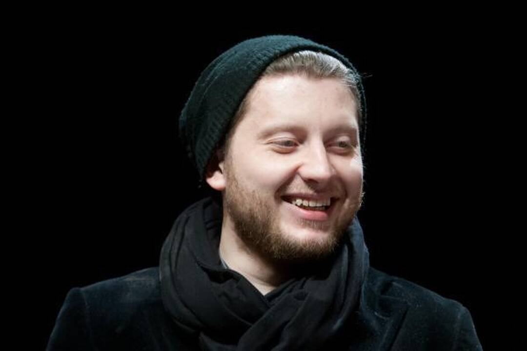 Ryškiausiems Lietuvos teatralams įteikti„Auksiniai scenos kryžiai“