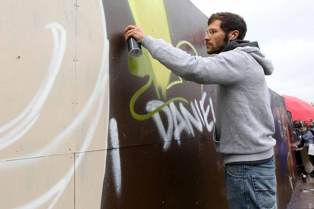 Gatvės kultūros festivalio dalyviai lietaus neišsigando
