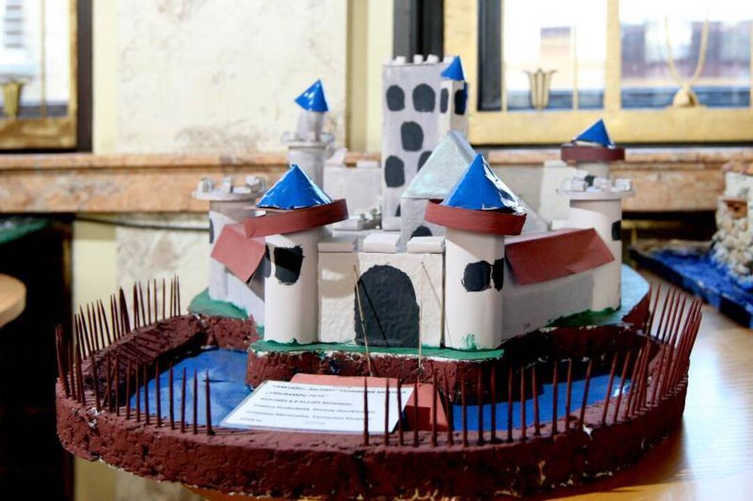 Moksleiviai statė Lietuvos Didžiosios Kunigaikštystės pilis