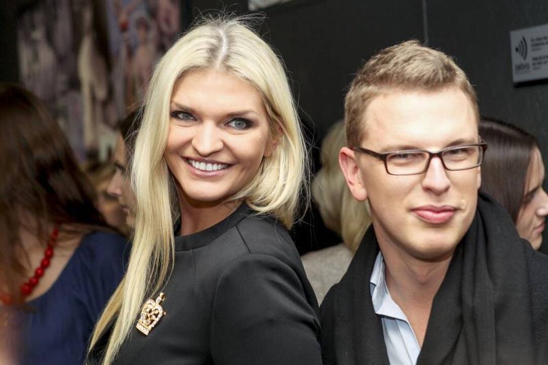 L. Larionovos ir E. Rainio kolekcijose – duoklė šilkinei elegancijai