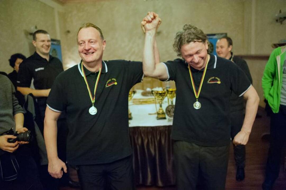 Lietuvos smiginio čempionate žaidimo madas diktavo kauniečiai