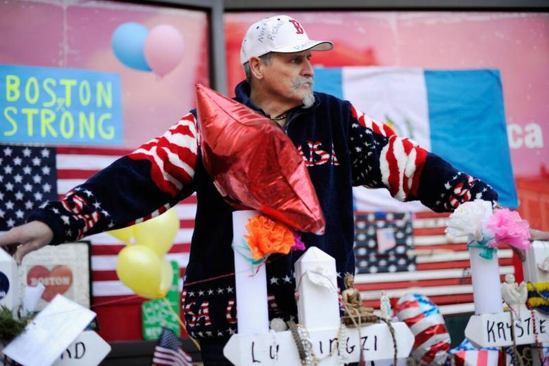 Savaitę po Bostono maratono gyventojai paminėjo tylos minute