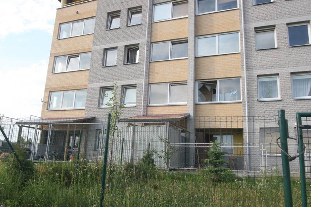 „Aro“ kovotojai šturmavo „Swedbank“ susprogdinti grasinusio įtariamojo butą (papildyta)