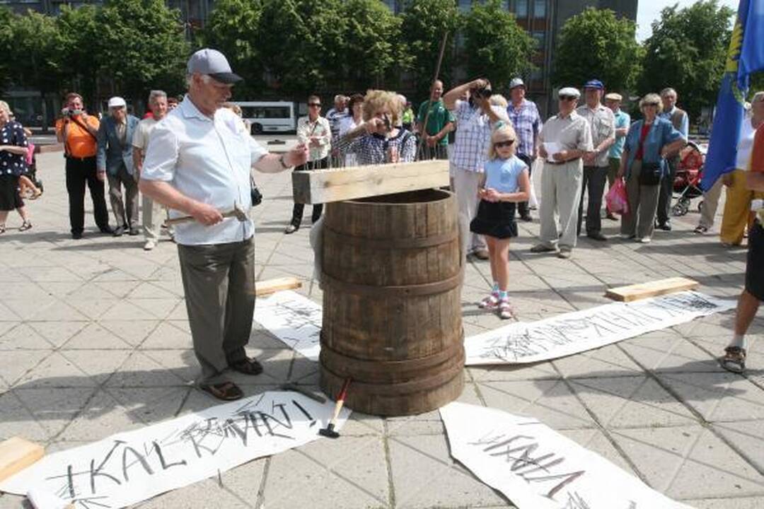 Klaipėdiečiai reikalavo ministrų atsistatydinimo