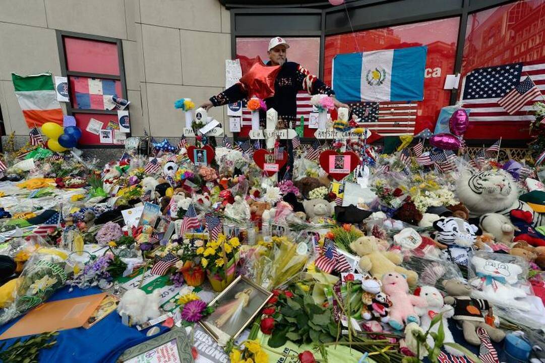 Savaitę po Bostono maratono gyventojai paminėjo tylos minute