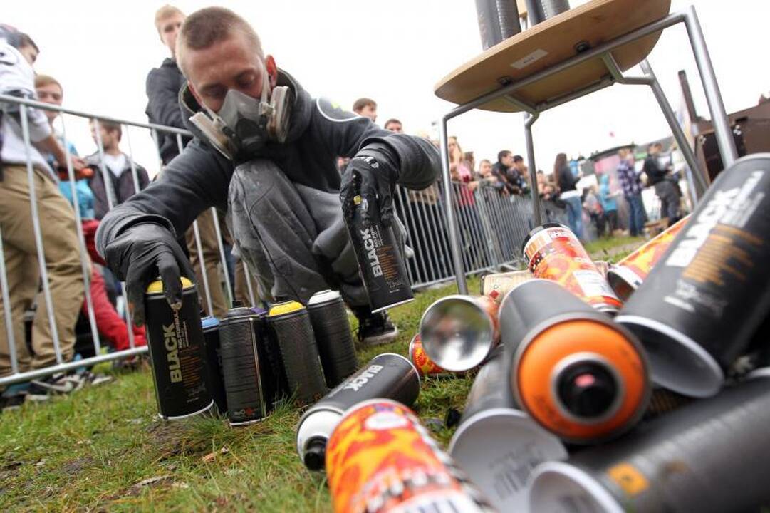 Gatvės kultūros festivalio dalyviai lietaus neišsigando