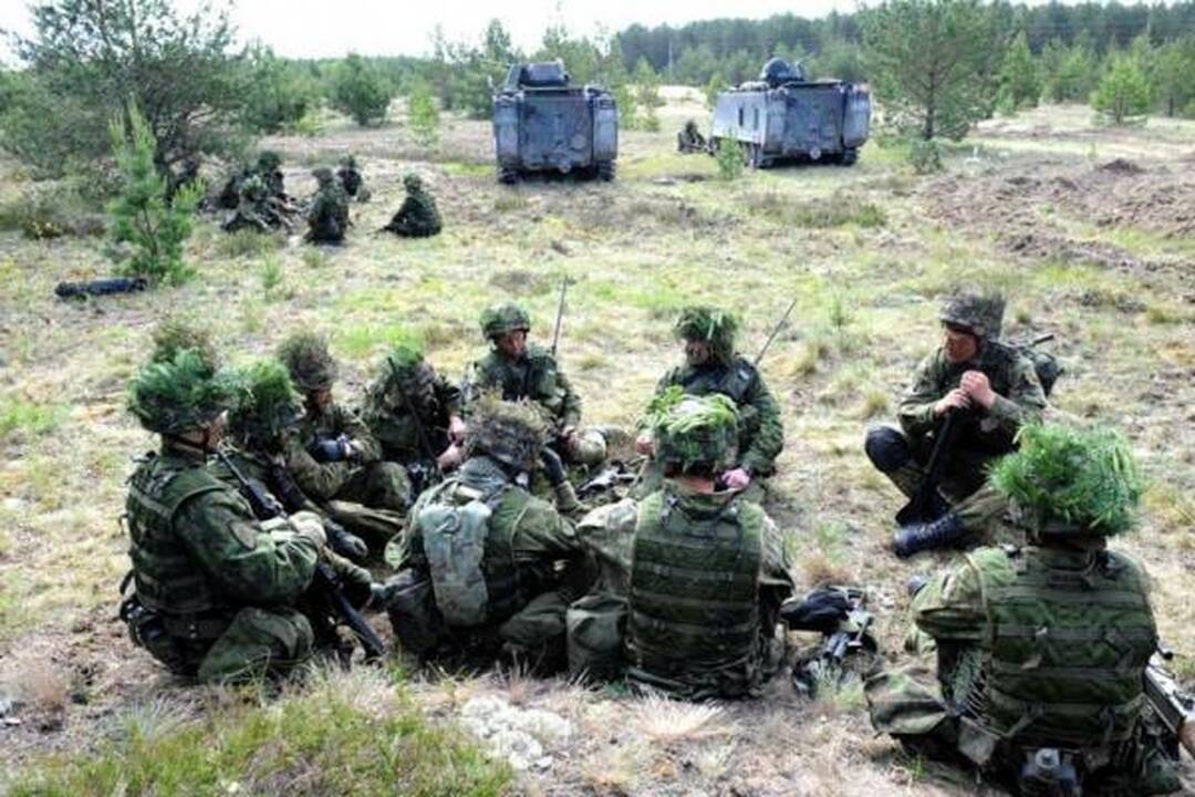 Lietuvos kariai pradeda budėjimą NATO pajėgose ir ES kovinėje grupėje