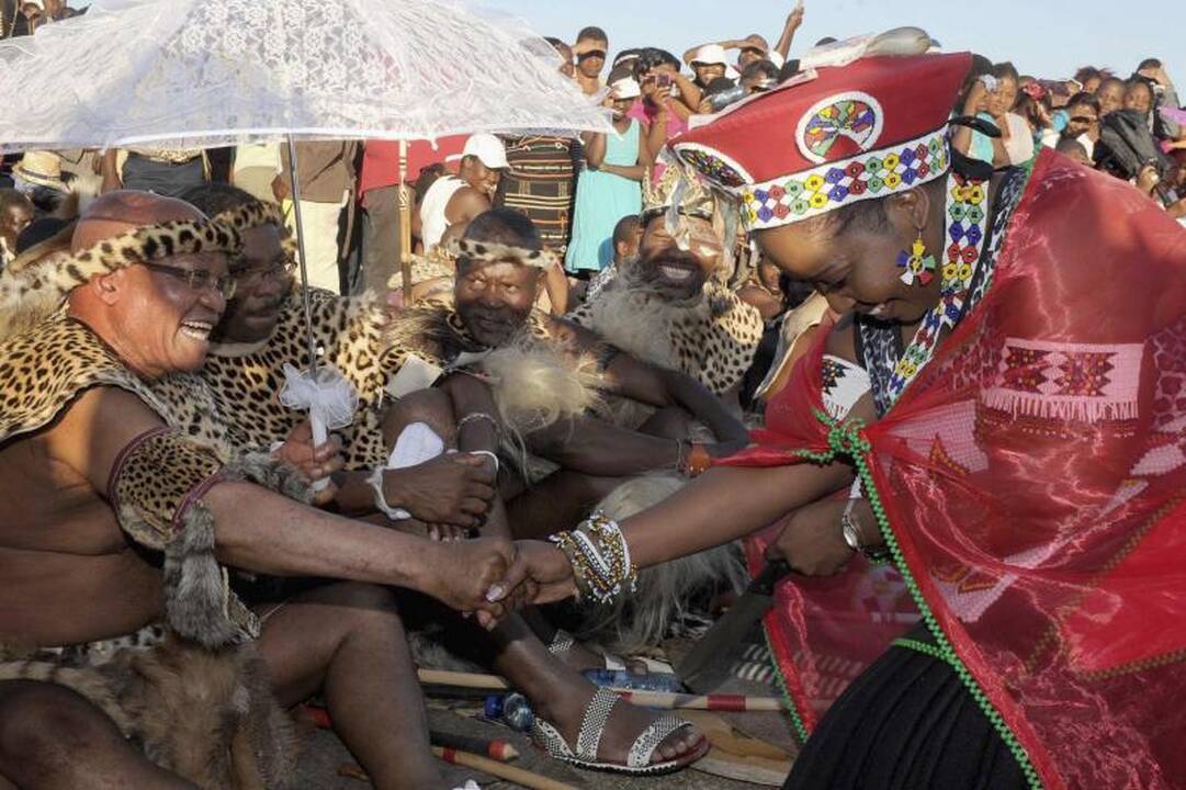 Pietų Afrikos prezidentas vedė šeštą kartą, dabar jis turės 4 žmonas
