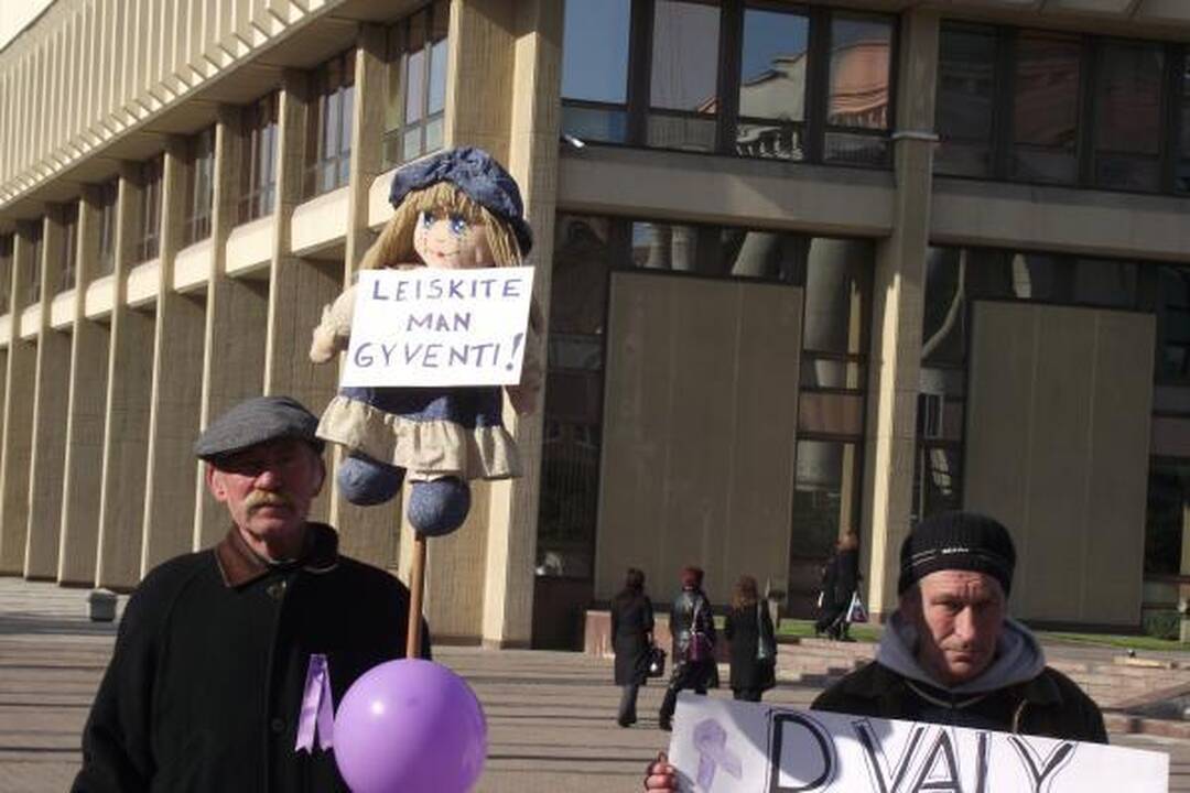 Mirė Klonio gatvės simbolis Juozukas