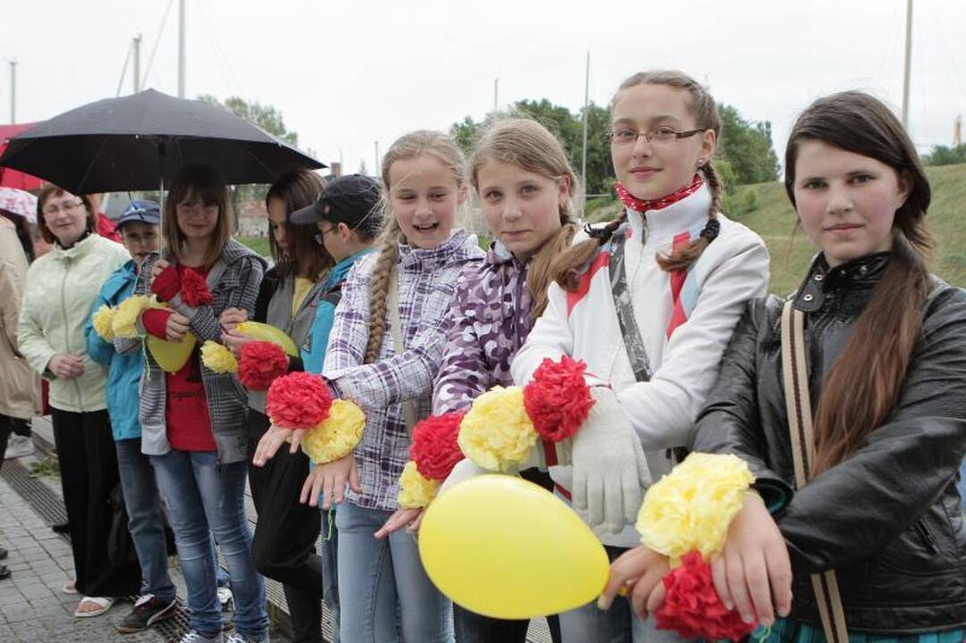 Mažieji klaipėdiečiai apkabino Klaipėdos piliavietę
