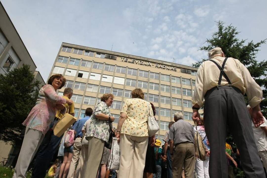 Protestuotojai reikalavo, kad LRT vadovai pasitrauktų iš postų