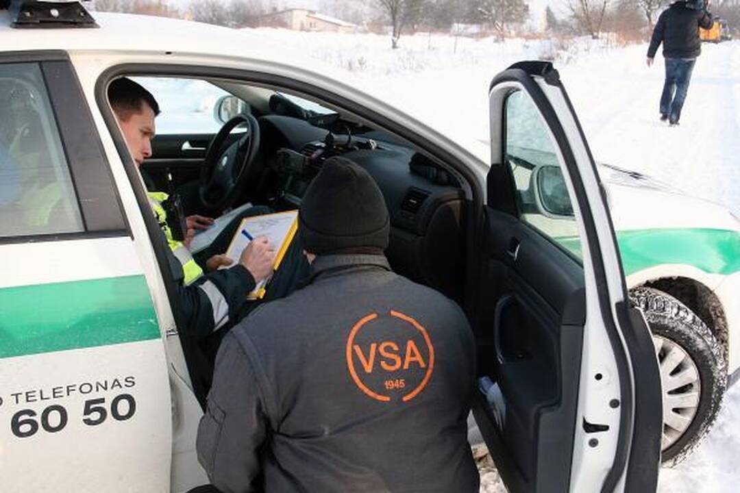 Dėl nevalytų kelių - dujų avarija Naujojoje Vilnioje
