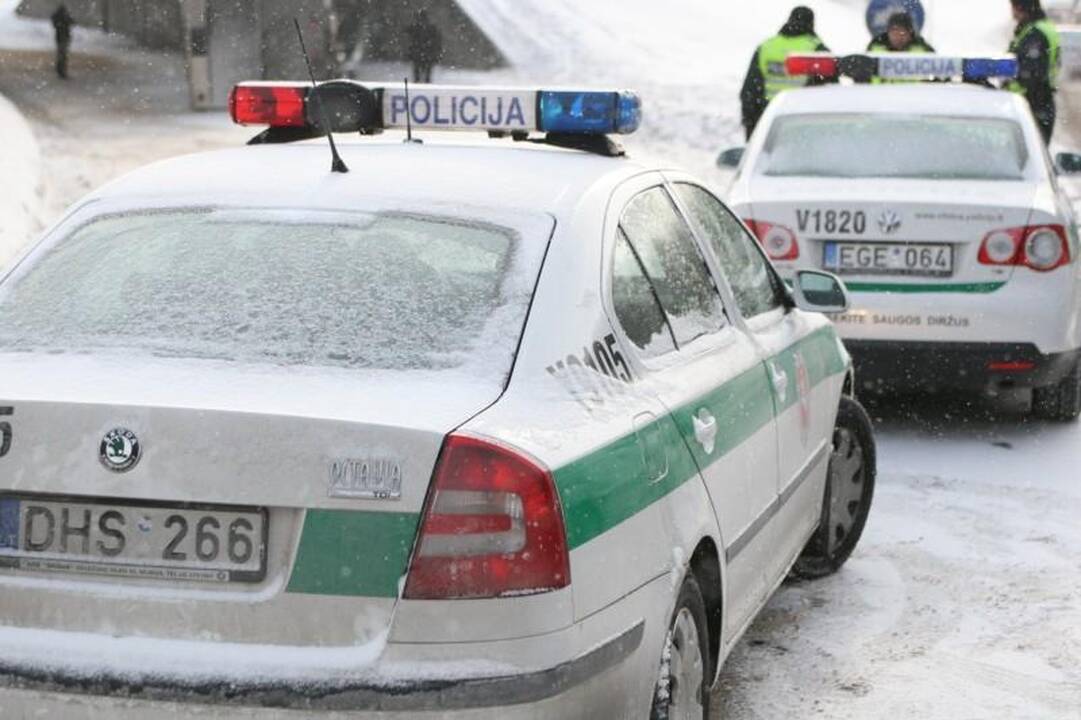 Vilniuje apvirto autobusas, 2 keleiviai išvežti į ligoninę (papildyta)