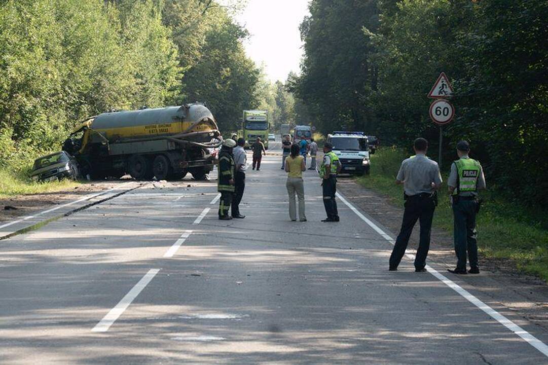 Dėl avarijos Eišiškių plente sustabdytas eismas