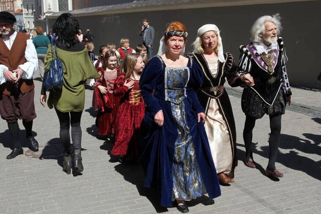 Vilniuje iškilmingai sutiktas Napoleonas Bonapartas