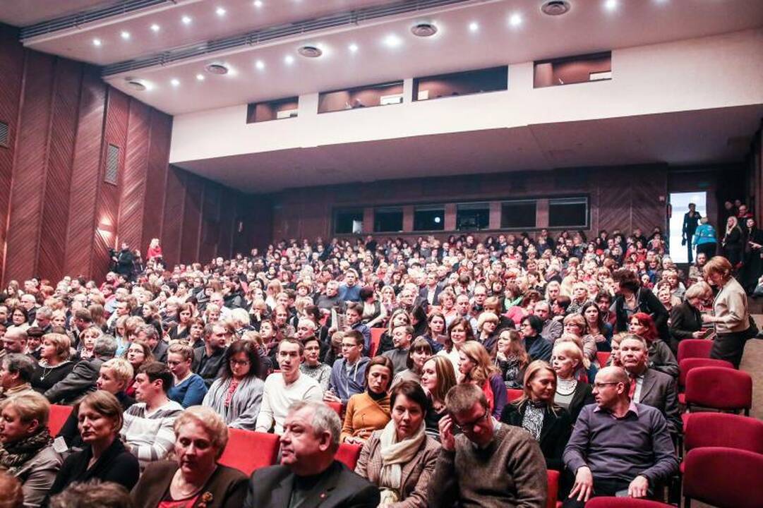 Anšlaginiu spektakliu Kaune prasidėjo „Lietuvos teatrų pavasaris“