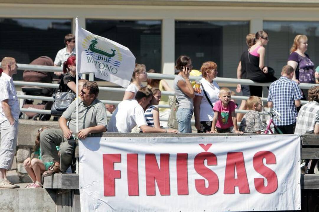 Danės upėje – „drakonų“ laivų lenktynės 