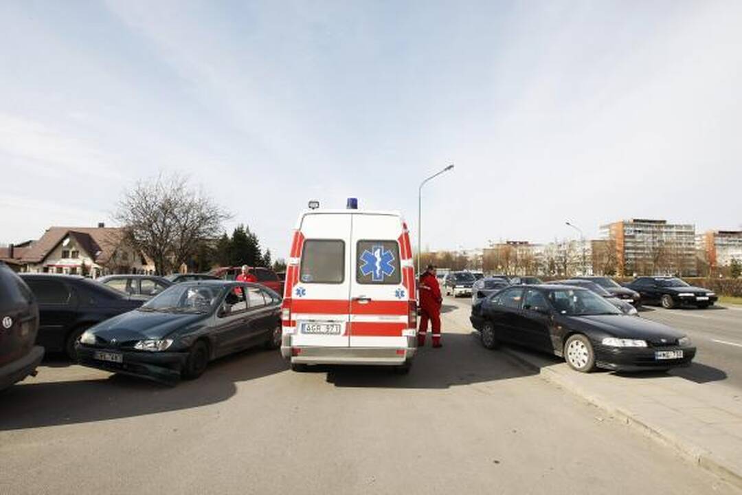Dėl epilepsijos priepuolio sudaužytos keturios mašinos