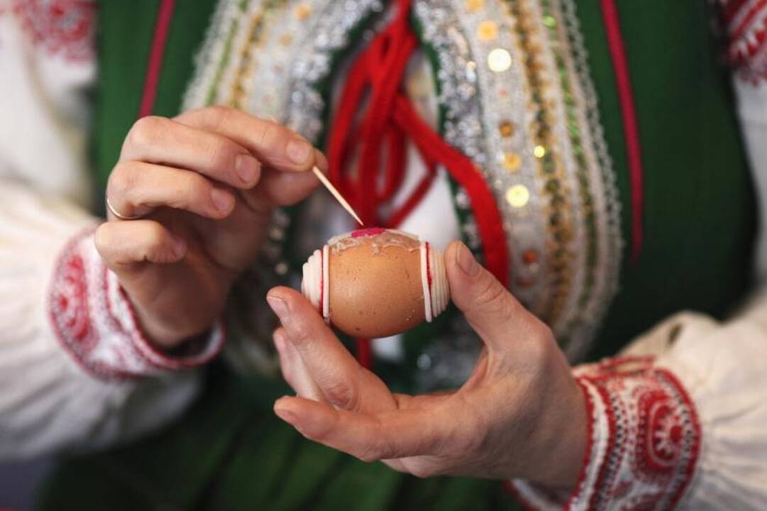 Ekologiškai išmarginti kiaušiniai? Įmanoma!